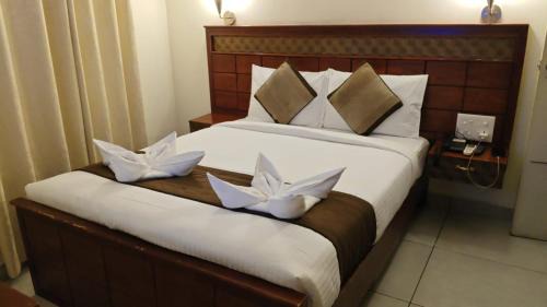 ROYAL RESIDENCY Ac