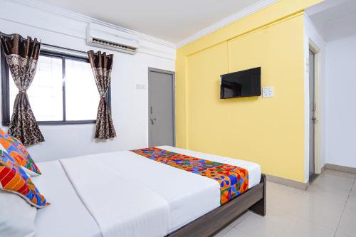 FabHotel Ateethi Residency