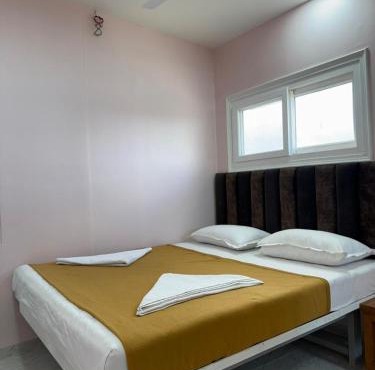 Chandralok Service Apartments