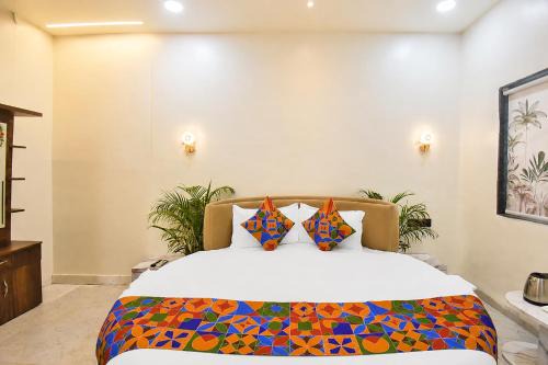 FabHotel Aundh Homtel