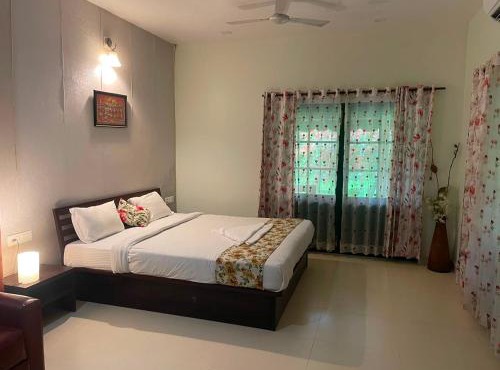 Wayanad Turmerica Premium Pool Resort