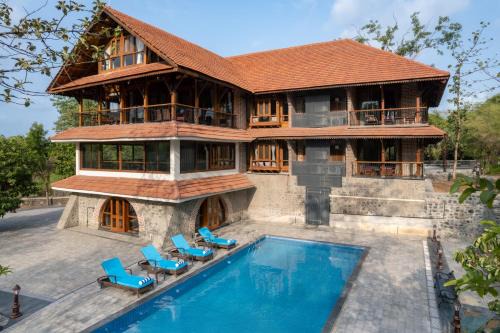 SaffronStays Vedika Heritage Dewan Room