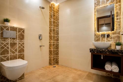Hotel Nayyar Inn Near Golden temple in Amritsar