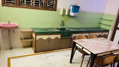Aishwarya home stay