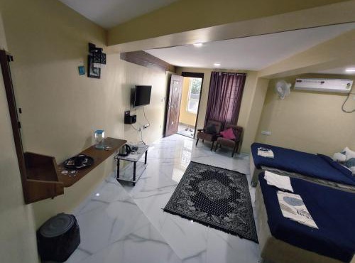 Semmeen Lodge