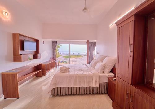 Alleppey Holiday Beach Resort by VOYE HOMES , Sea View with Direct Beach Access