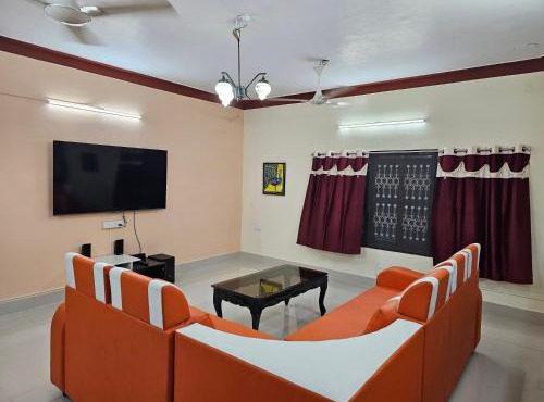 Shriya Home Stay