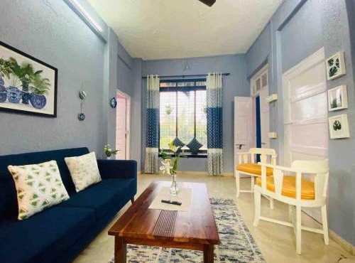 Rahat Manzil- The Old Warm Charm 2 Bedroom Apartment in Khar West by Connekt Homes